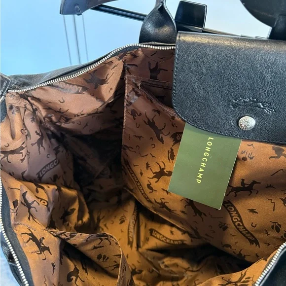 Longchamp Classic Black Leather Shoulder Bag - Picture 2 of 16